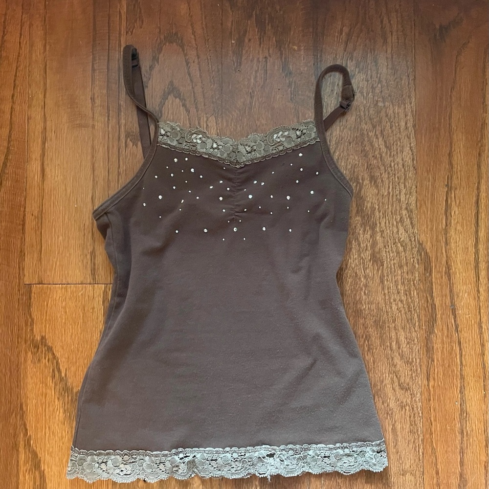 y2k brown cami with lace trim
